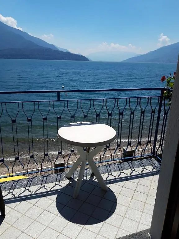 Residence Leggeri Apartments Domaso
